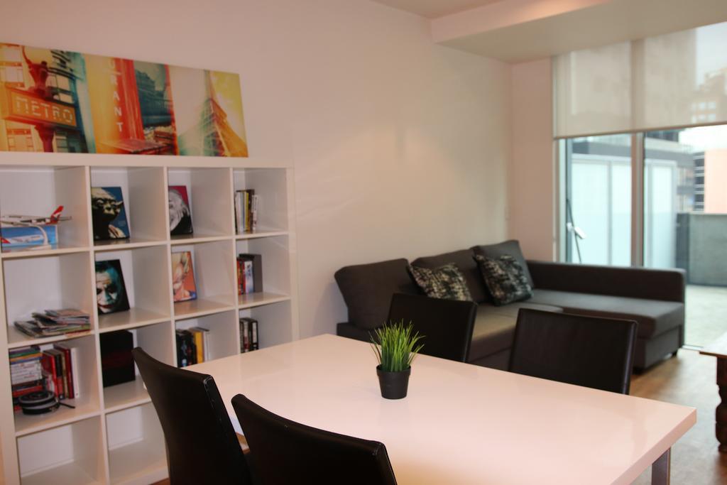 Readyset Apartments At Liberty เมลเบิร์น ภายนอก รูปภาพ