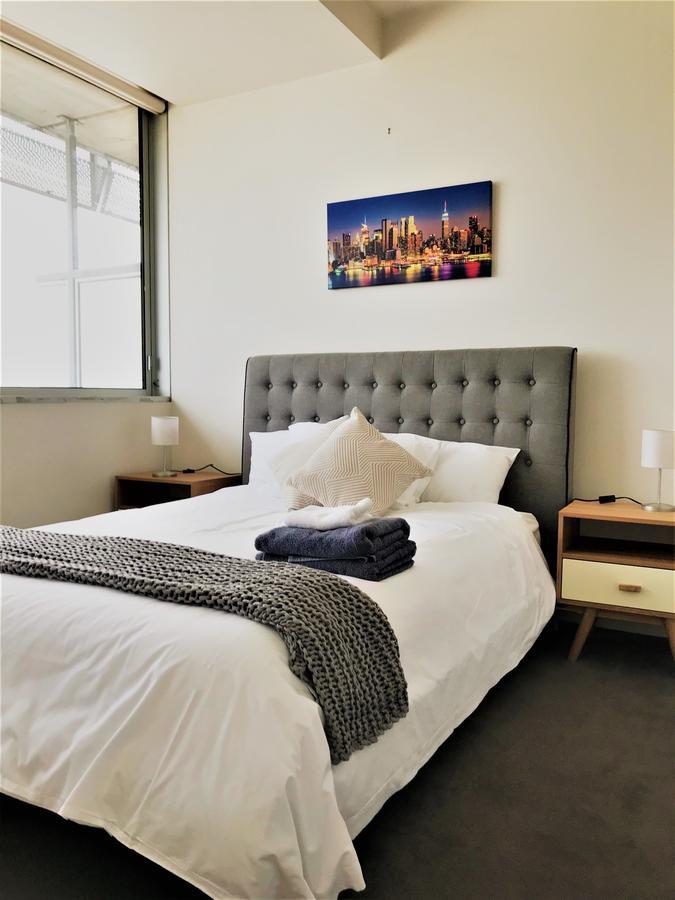 Readyset Apartments At Liberty เมลเบิร์น ภายนอก รูปภาพ