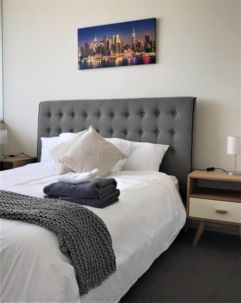 Readyset Apartments At Liberty เมลเบิร์น ภายนอก รูปภาพ